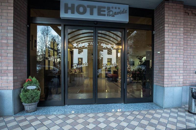 Hotel Davide Ріволі Екстер'єр фото